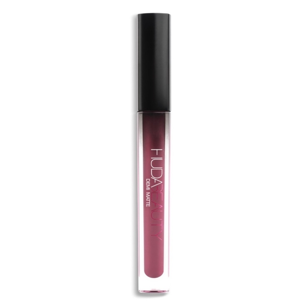 Huda beauty- Demi Matte Cream Liquid Lipstick-Catwalk Killa